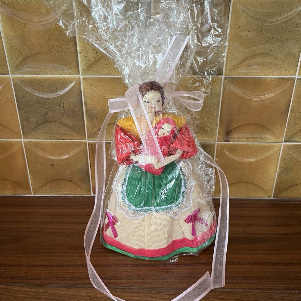 Vintage Handmade Corn Husk Doll Woman Mother With Baby